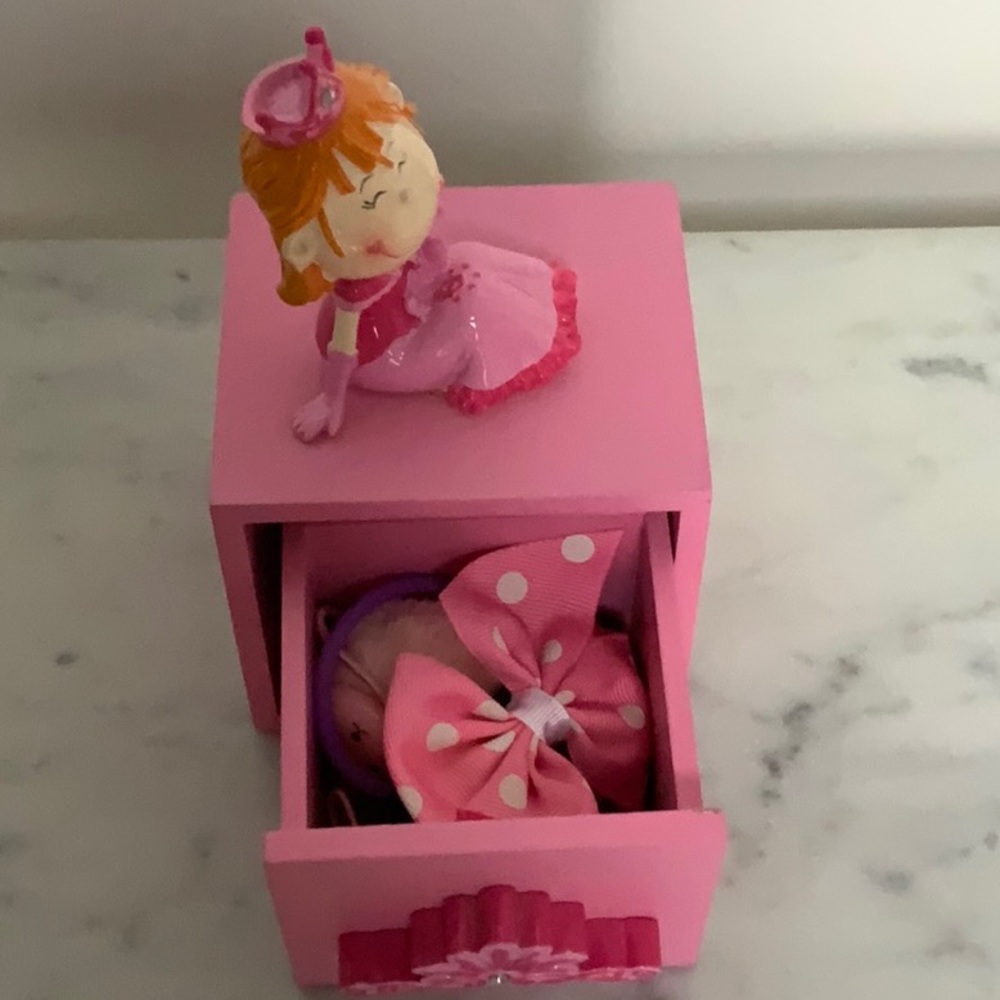 Princess Jewelry Box - Picture 3 of 3